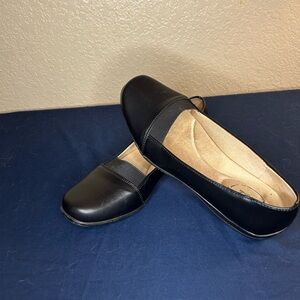 Simply comfort life stride black 7.5w shoe